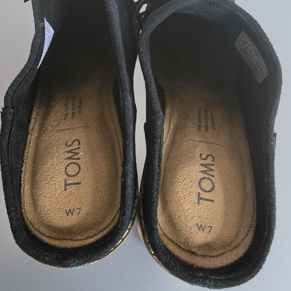 Toms Black Suede Tassel Mules with Wooden Block Heel Woman Size 7 - Picture 4 of 9